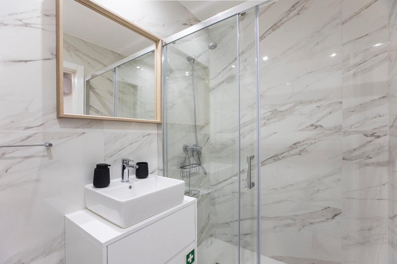 Elegant Downtown 1Br Flat W/ Ac By Lovelystay Porto Exterior foto