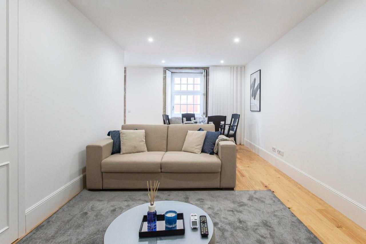Elegant Downtown 1Br Flat W/ Ac By Lovelystay Porto Exterior foto